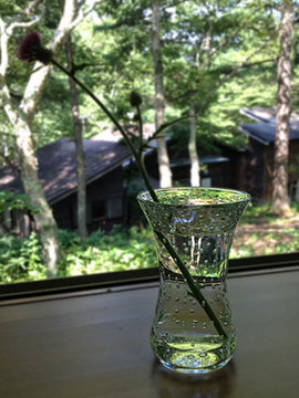 ガラス花瓶.jpg