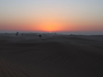 砂漠日の出１.jpg